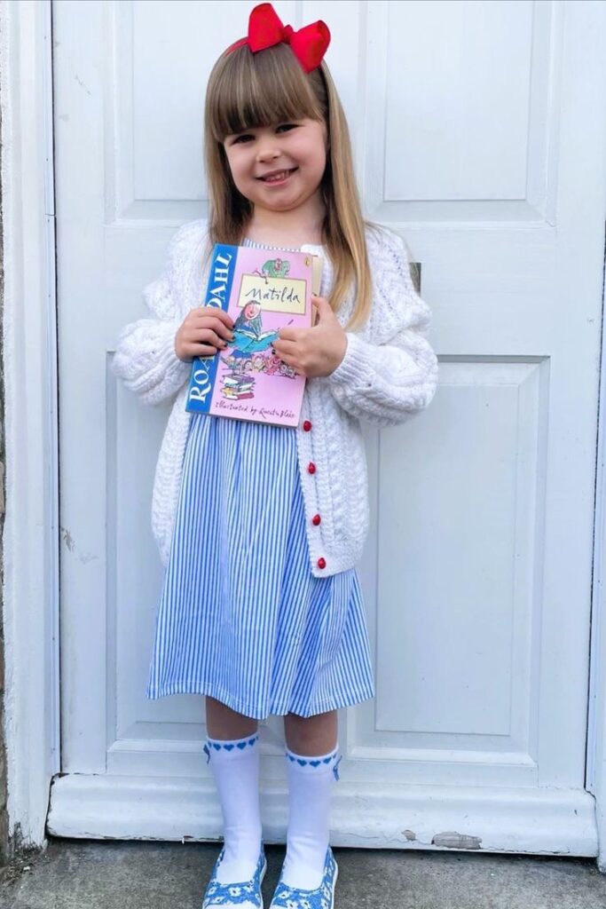 Child dressed as Matilda from the book